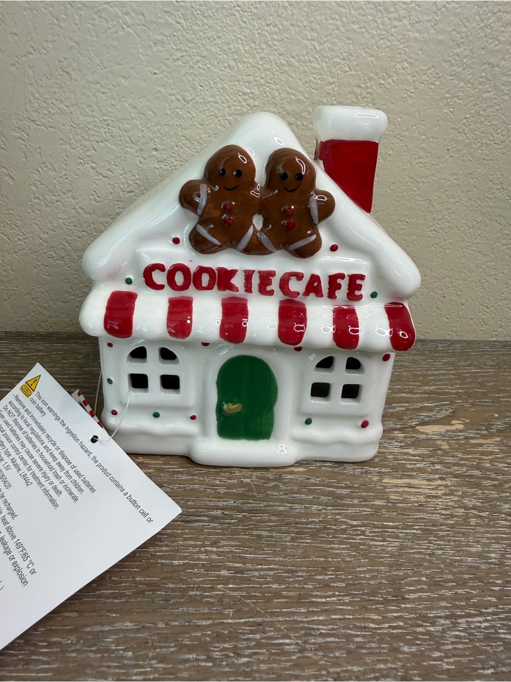 New Target Bullseye Christmas Gingerbread Cookie Café Village building